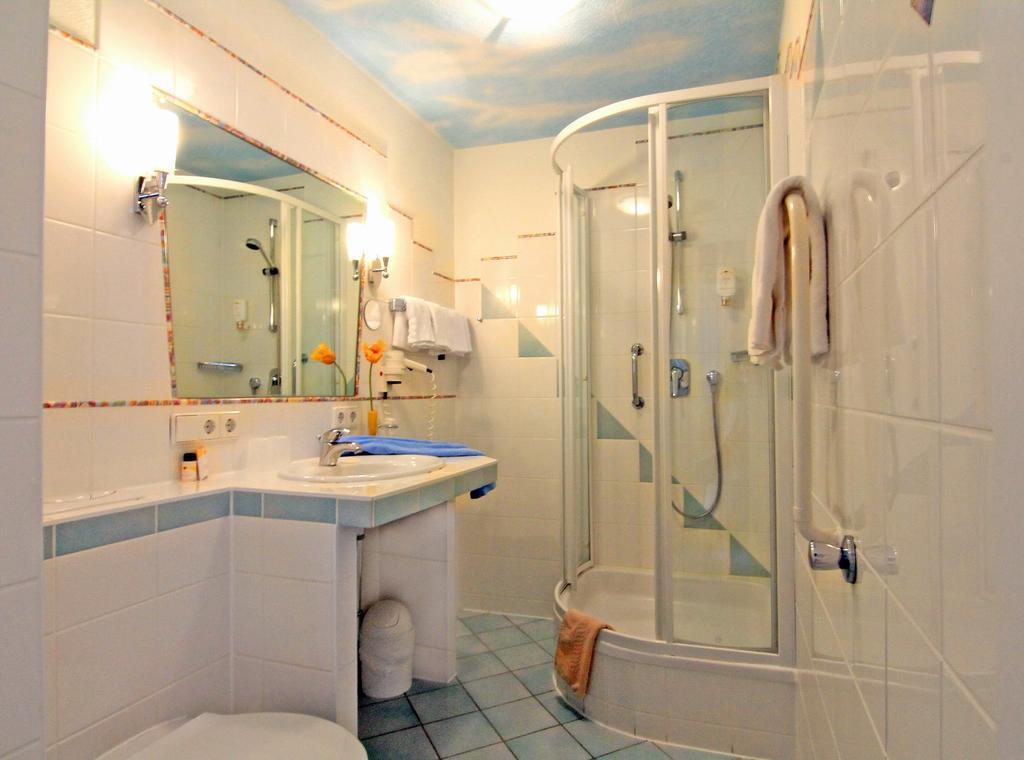 Hotel Weingaertner Bad Wildbad Room photo