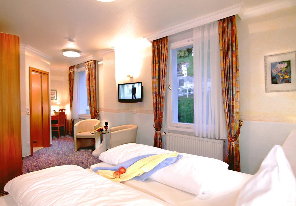 Hotel Weingaertner Bad Wildbad Room photo